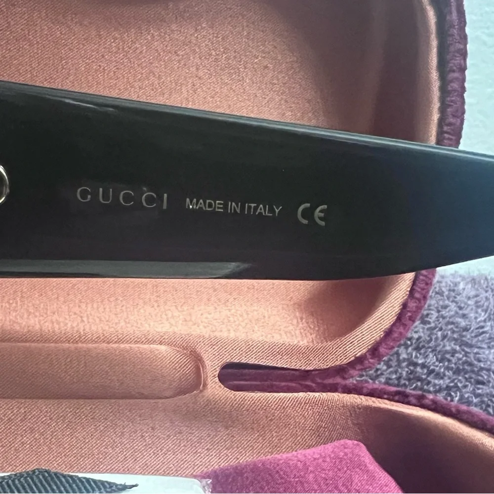 Gucci Sunglasses, GG0142SA - Picture 3 of 5